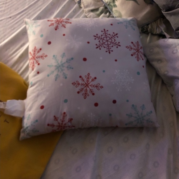 Pillow - Picture 2 of 2